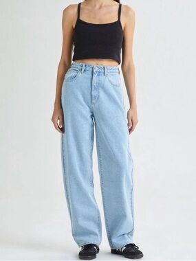 ABRAND CARRIE JEANS Walkaway light blue sz 32